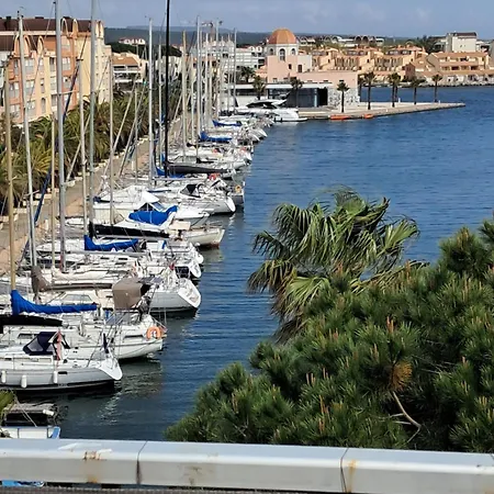 La Belle Rive Droite Apartment *